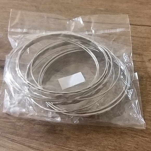 Bangles - Picture 1 of 2